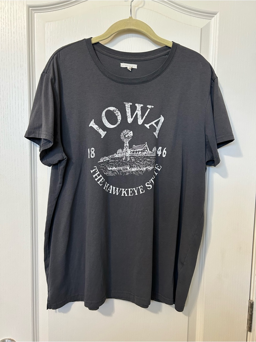 Maurices Charcoal Graphic Iowa Crew Neck T-Shirt